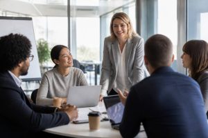 Comment la formation aux compétences de l’IA responsable devient un levier stratégique pour les entreprises, les RH et les carrières de demain
